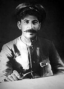 https://upload.wikimedia.org/wikipedia/commons/thumb/1/16/Joseph_Stalin%2C_1918%2C_Tsaritsyn_front.jpg/170px-Joseph_Stalin%2C_1918%2C_Tsaritsyn_front.jpg